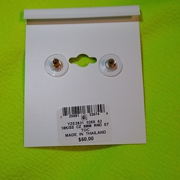 Earring - Picture 2 of 2